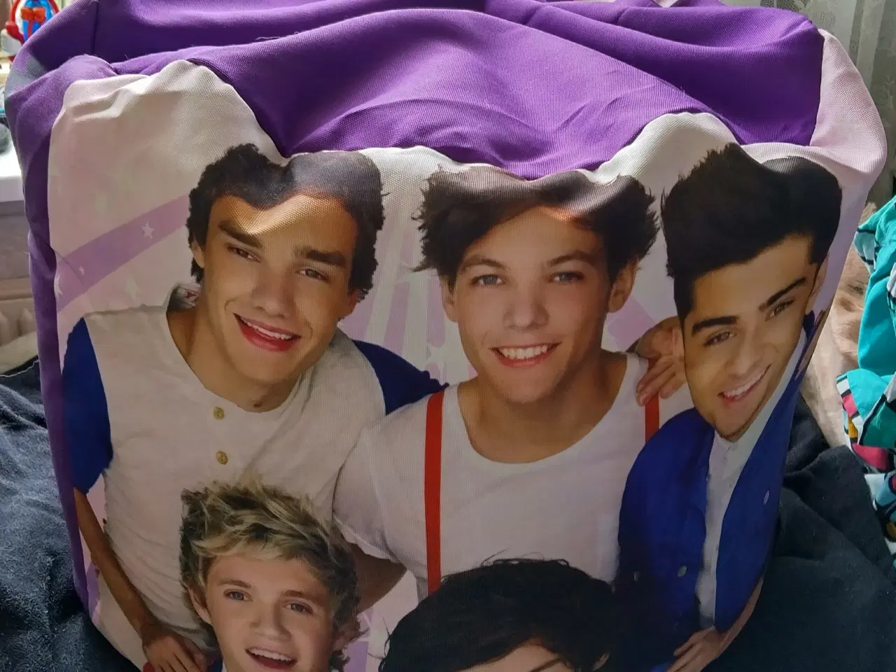Billede 2 - One Direction Sækkestol.  Brugt få gange.  Skal af