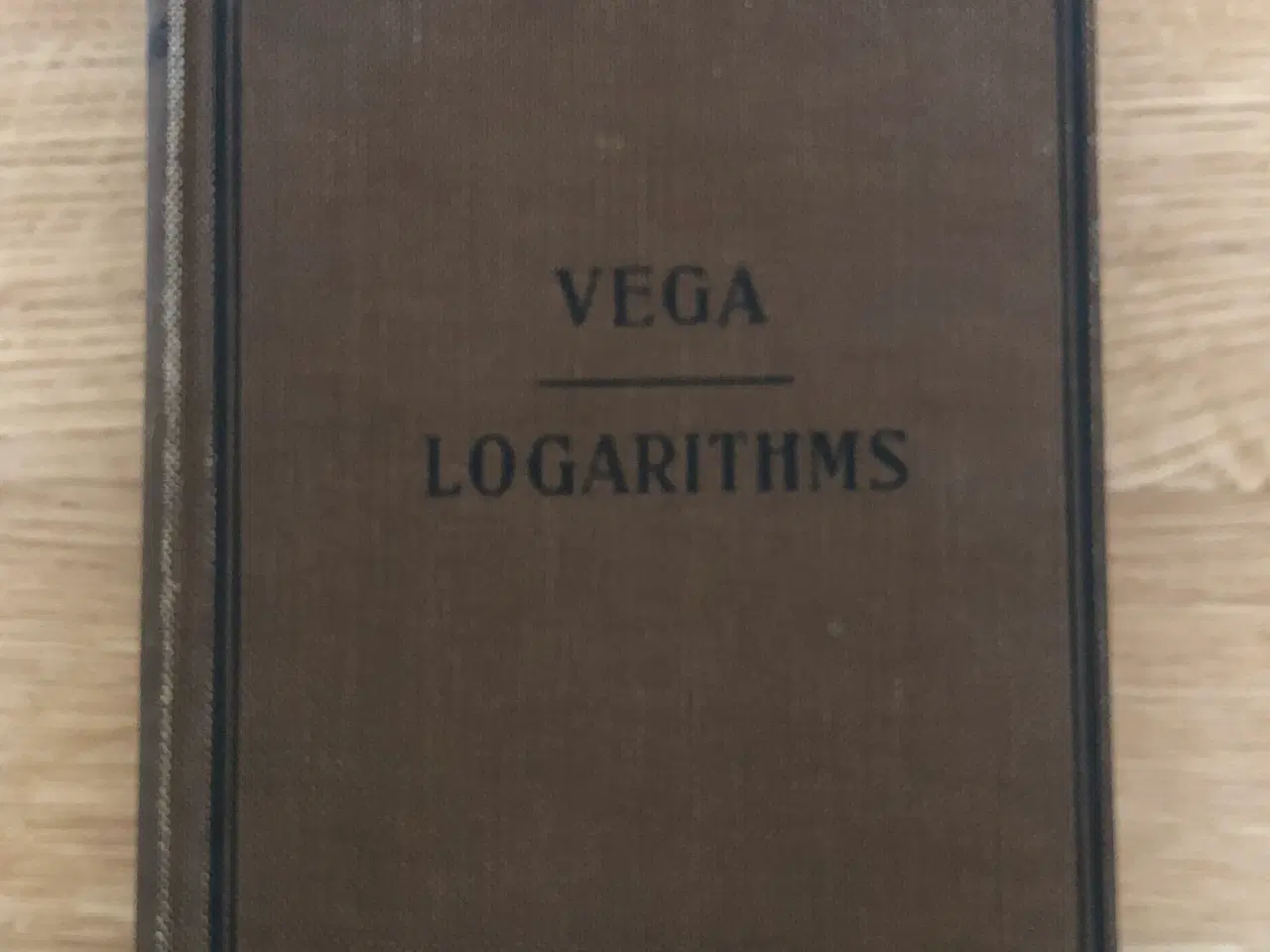 Billede 1 - Logarithmic Tables of Numbers and Trigonometrical 