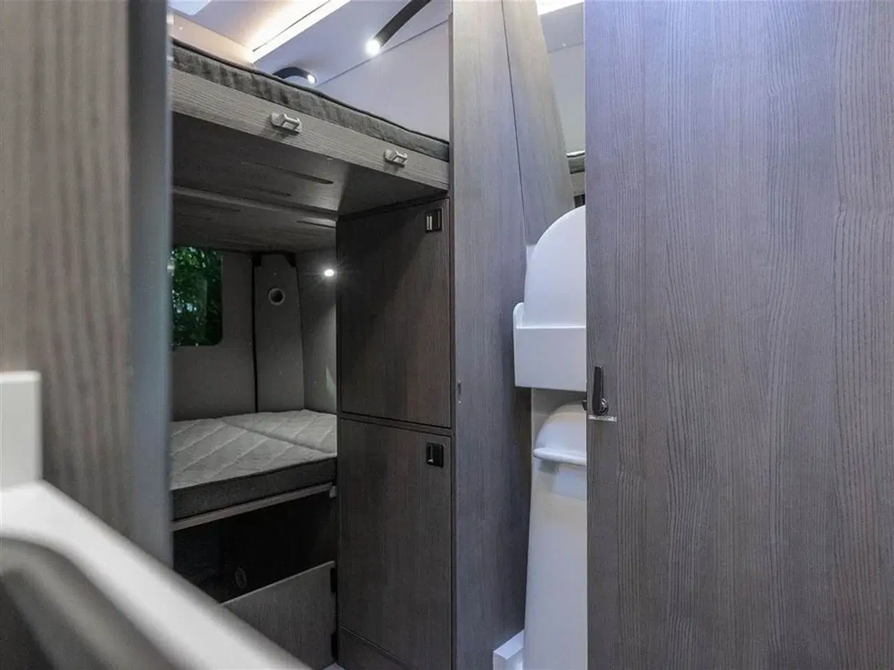 Billede 20 - 0 - FURGOK XPACE 600 FAMILY North   Van med plads til 5 personer!