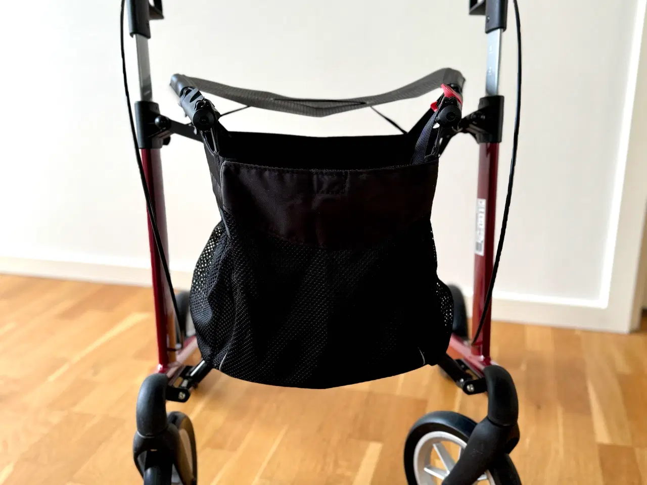 Billede 2 - Server Rollator i Perfekt Stand 