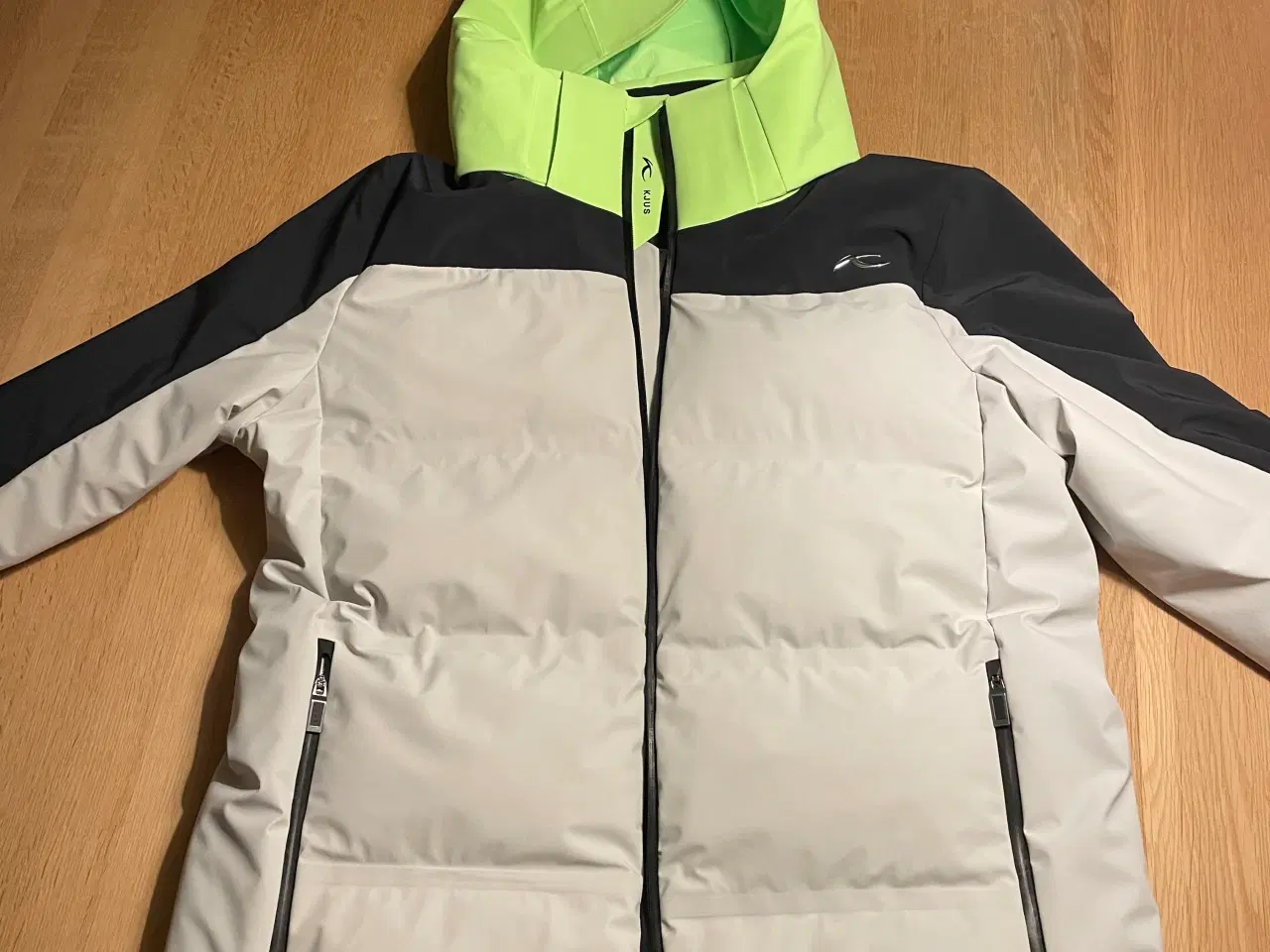 Billede 1 - Ny Kjus Skijakke Sælges ( Nypris 8900 kr )