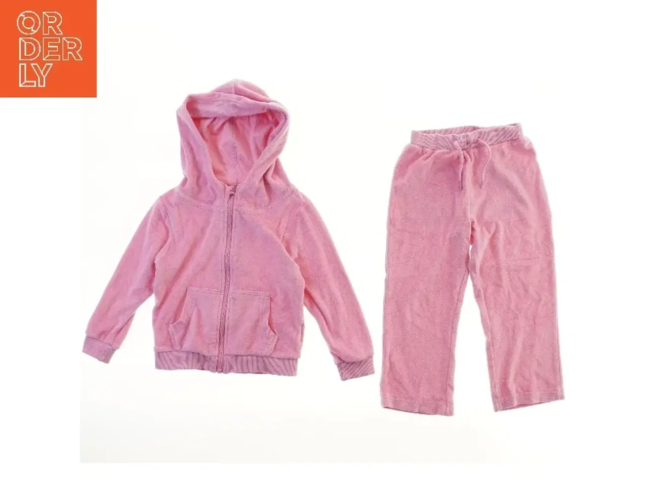 Billede 1 - Lyserødt joggingsæt til børn fra Name It (str. 98)