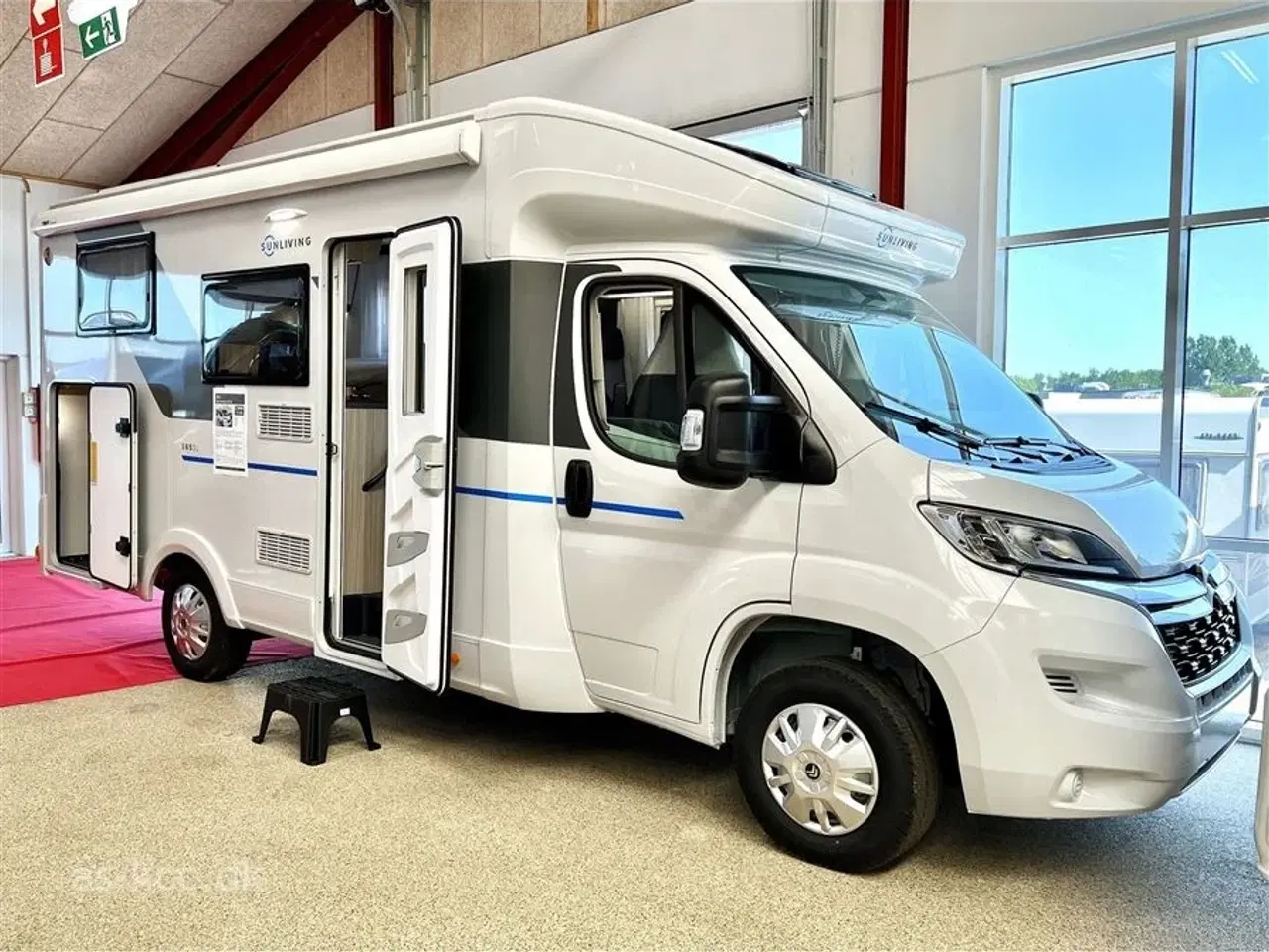 Billede 2 - 2024 - Sun Living S 65 SL   Lille Sun Living Autocamper med to enkelt senge.