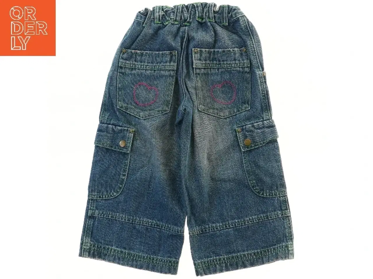 Billede 2 - Børnejeans med lommer og broderi (str. 116)