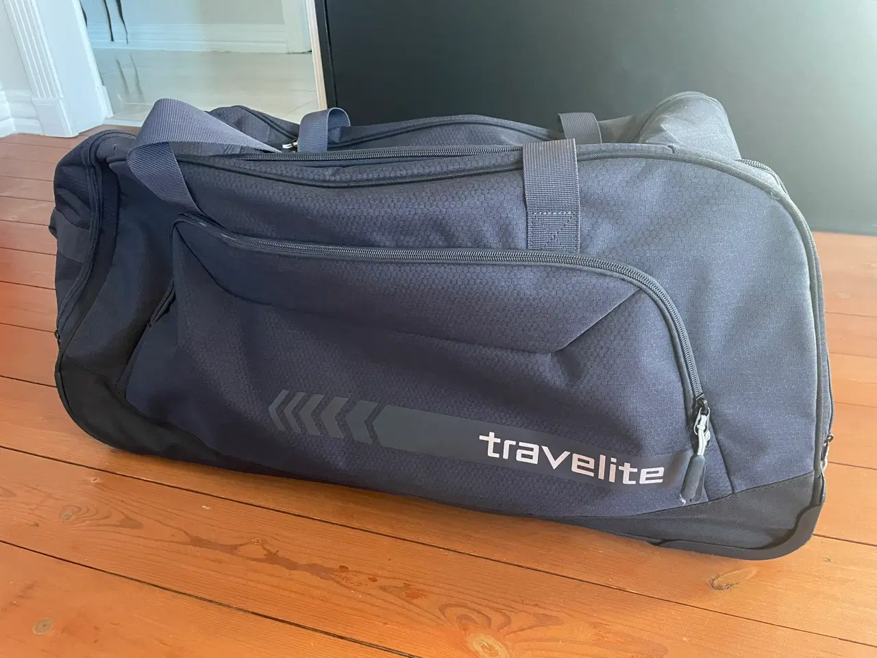 Billede 1 - Rejsetaske - Travelite kick of wheeled Duffel 