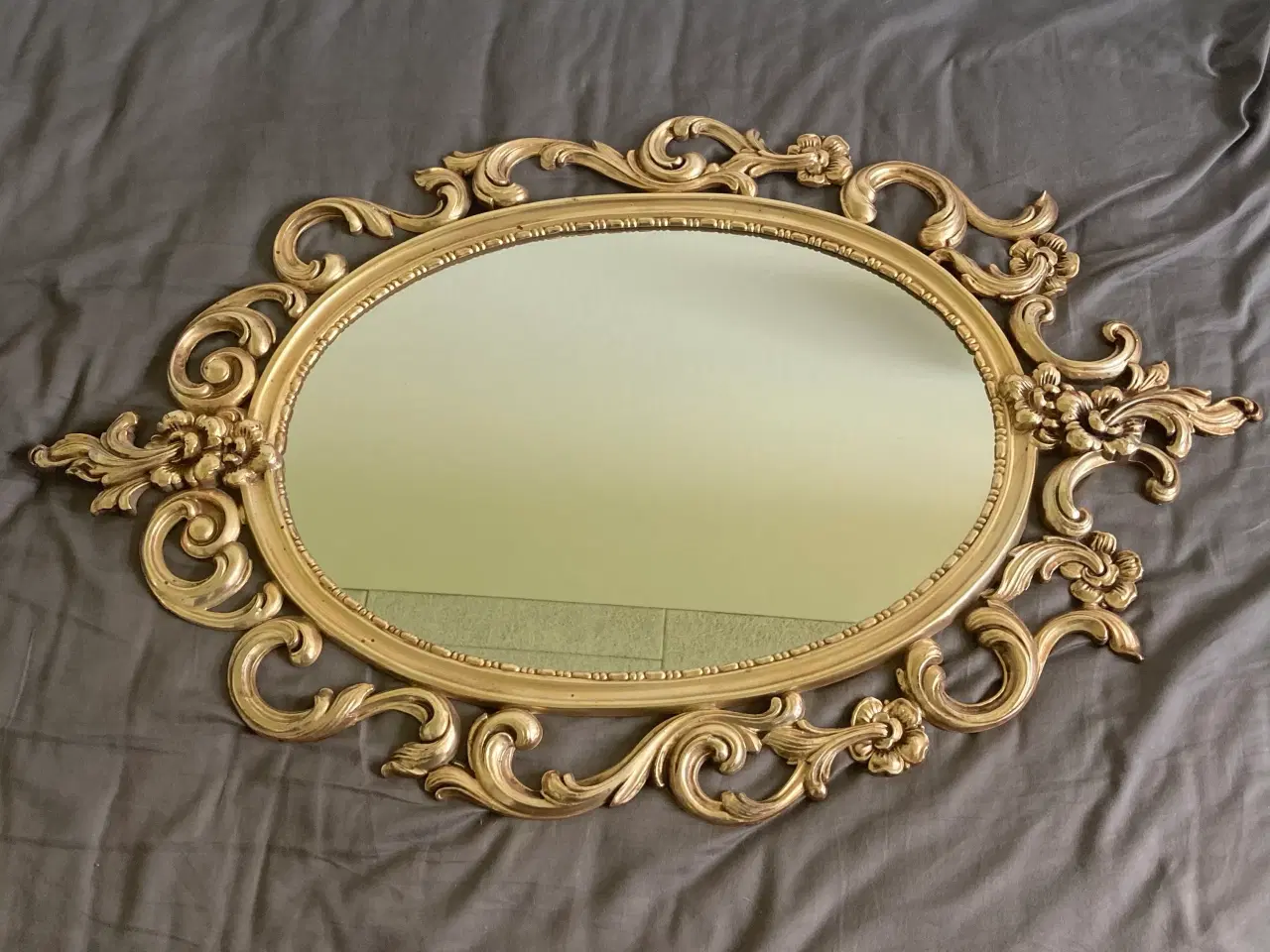 Billede 2 - Vægspejl med guldramme