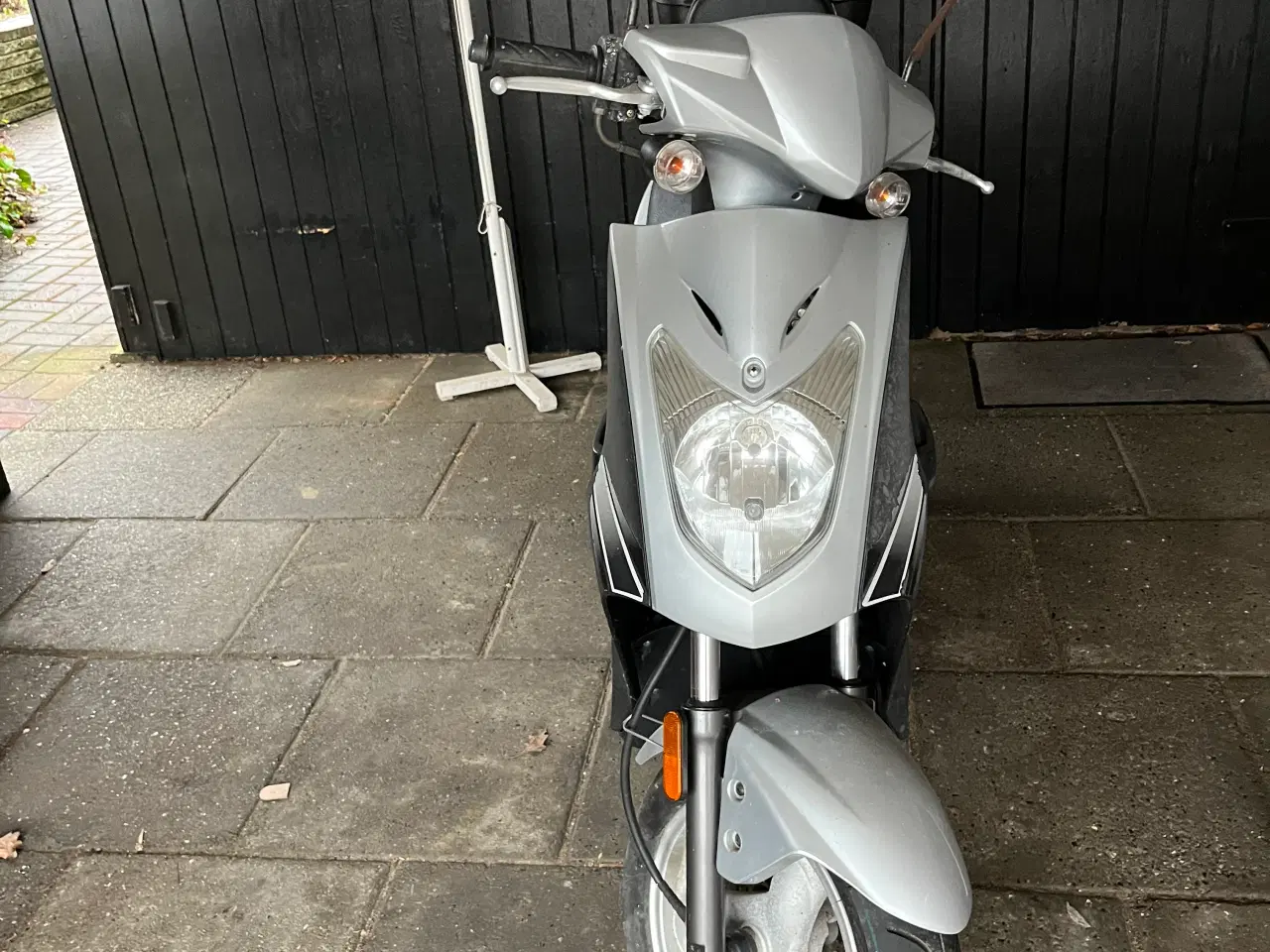 Billede 3 - Velholdt scooter Kymco Agility med 4-takts motor. 