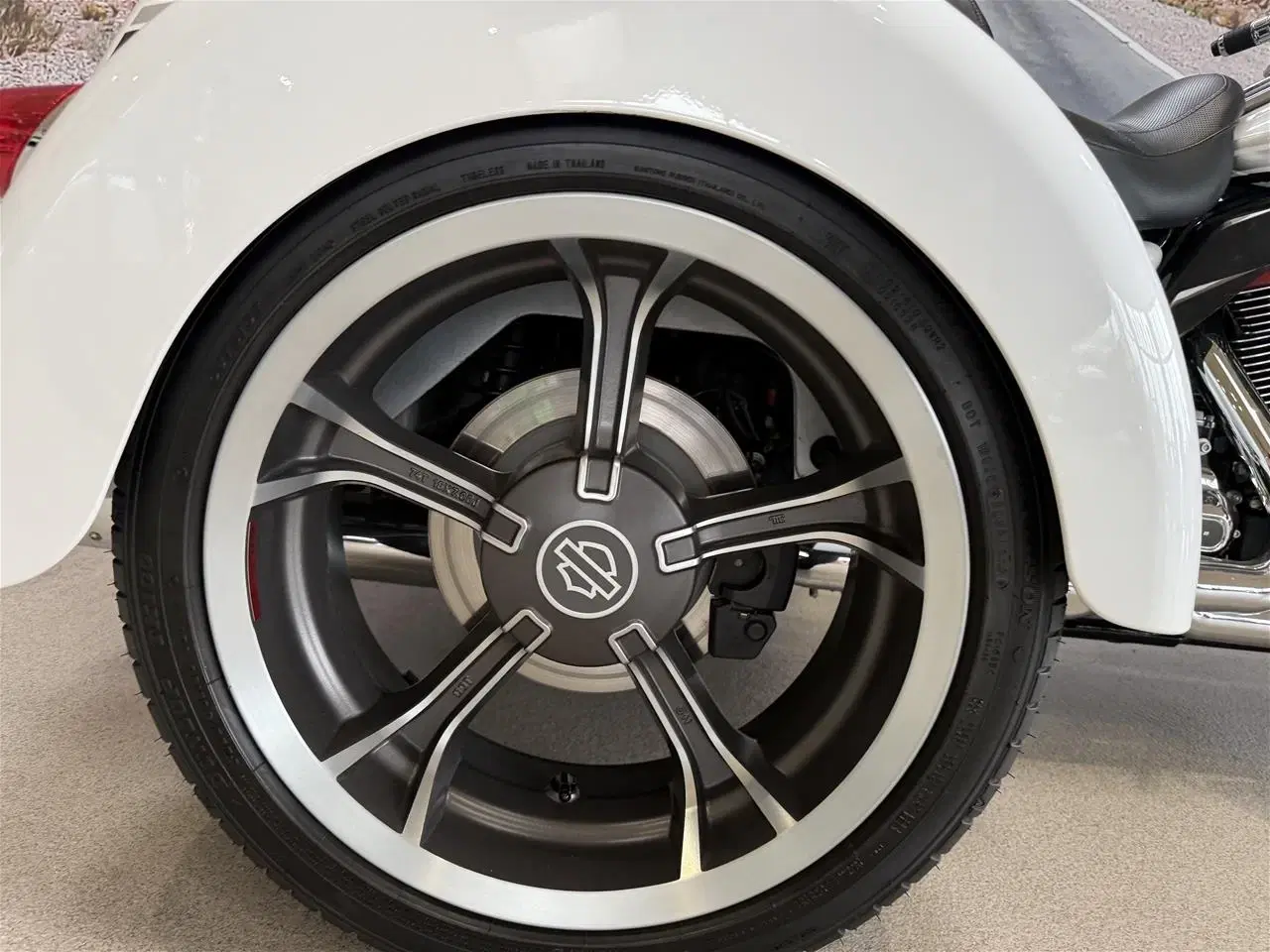 Billede 9 - Harley-Davidson FLHTCUTGSE Tri Glide Ultra CVO 117" Trike