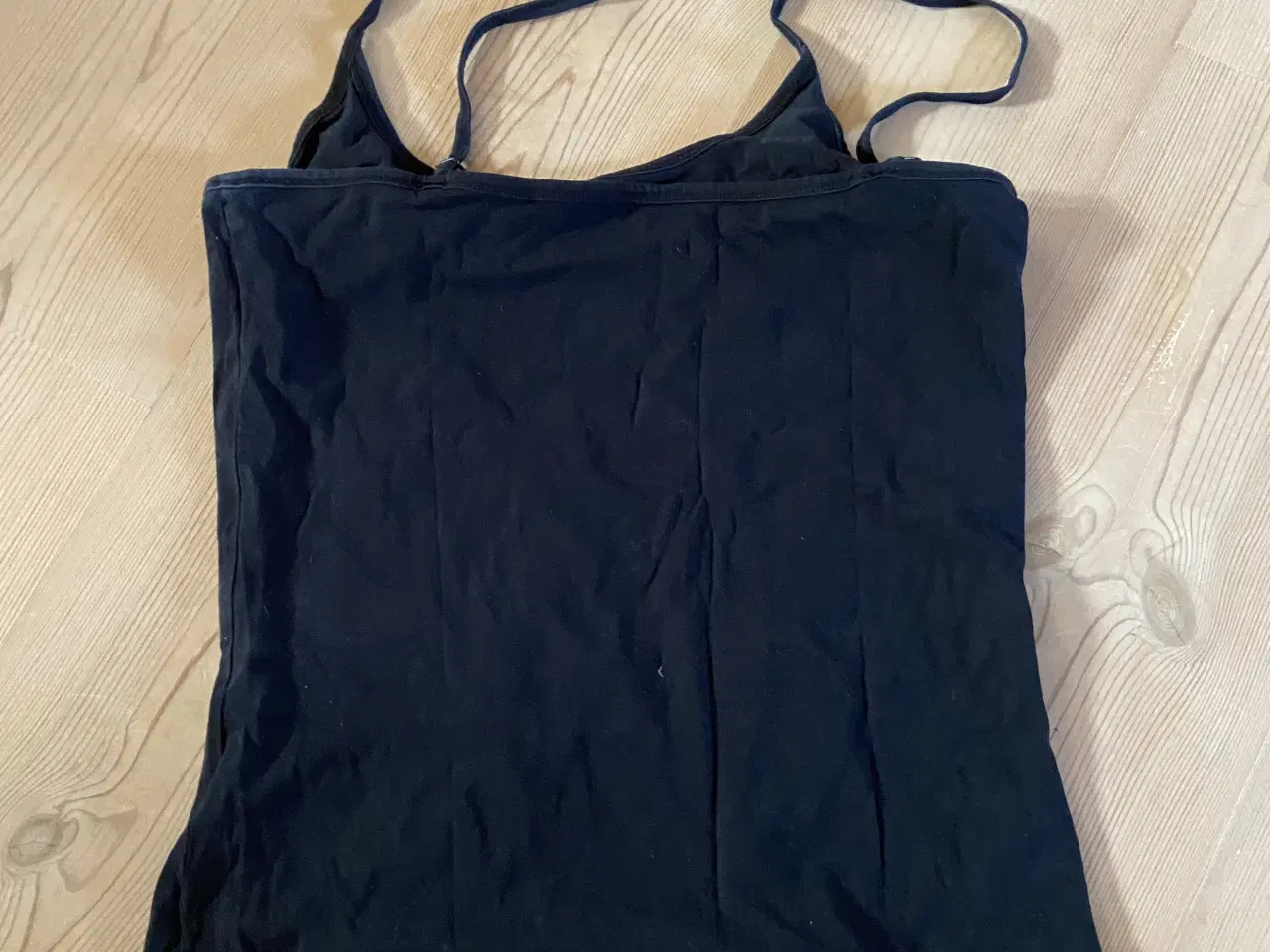 Billede 1 - Top med smalle stropper