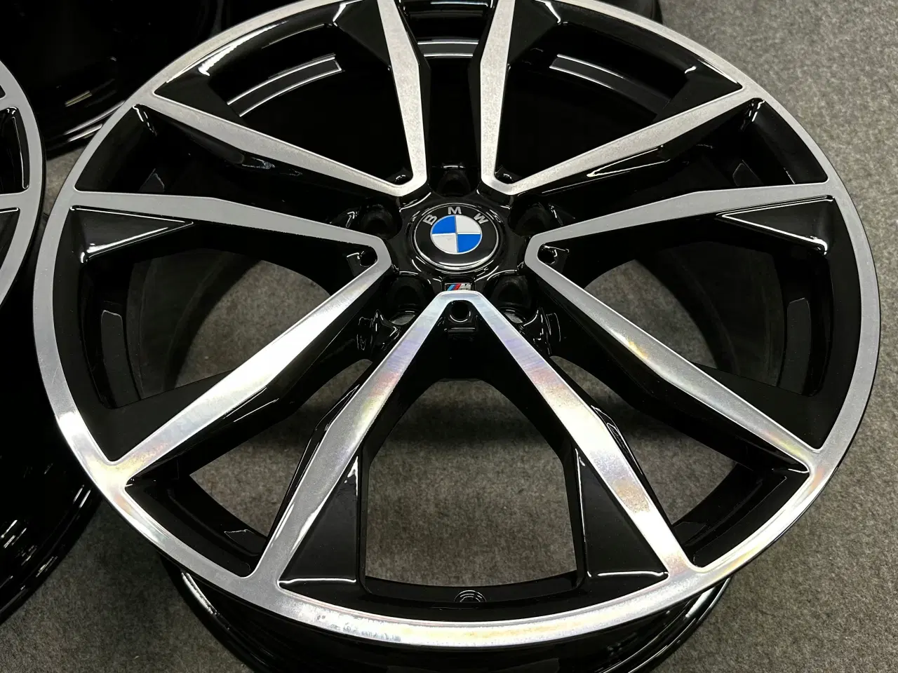 Billede 5 - BMW X1 F48 X2 F39 715M 19 8J x 19" 5x112 ET 47