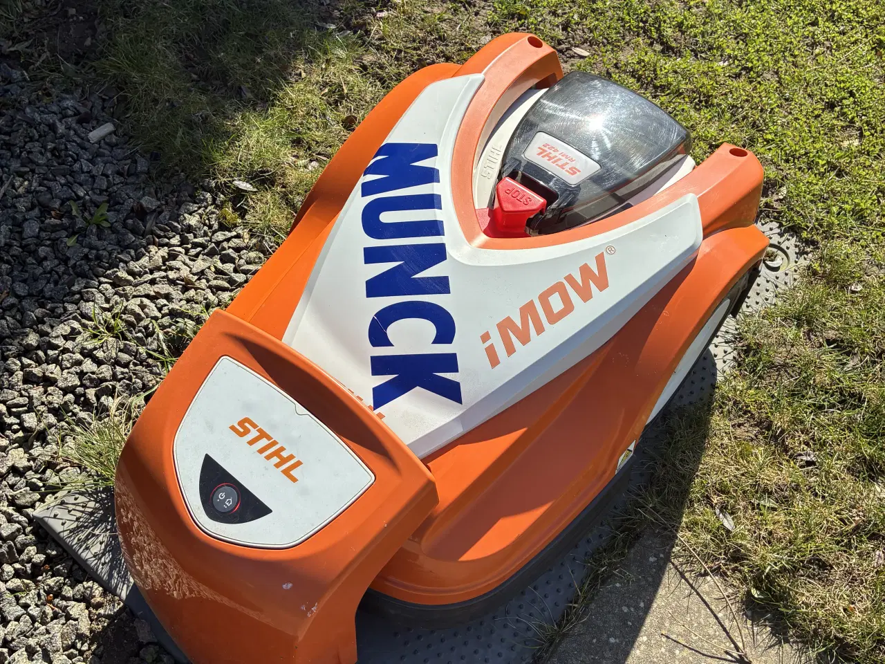 Billede 1 - Stihl 422.2 Robotplæneklipper