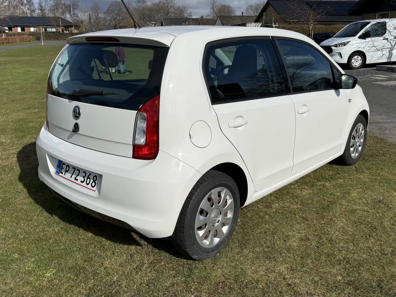 Billede 3 - Skal ses, står super flot, 1.0 MPI 60 HK 5-Dørs