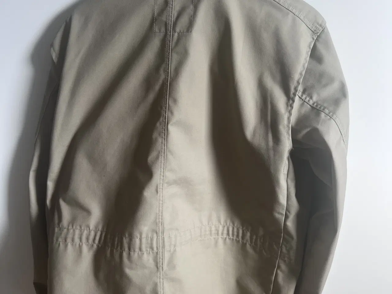 Billede 2 - Revolutionen Race fritids jakke str. L beige 