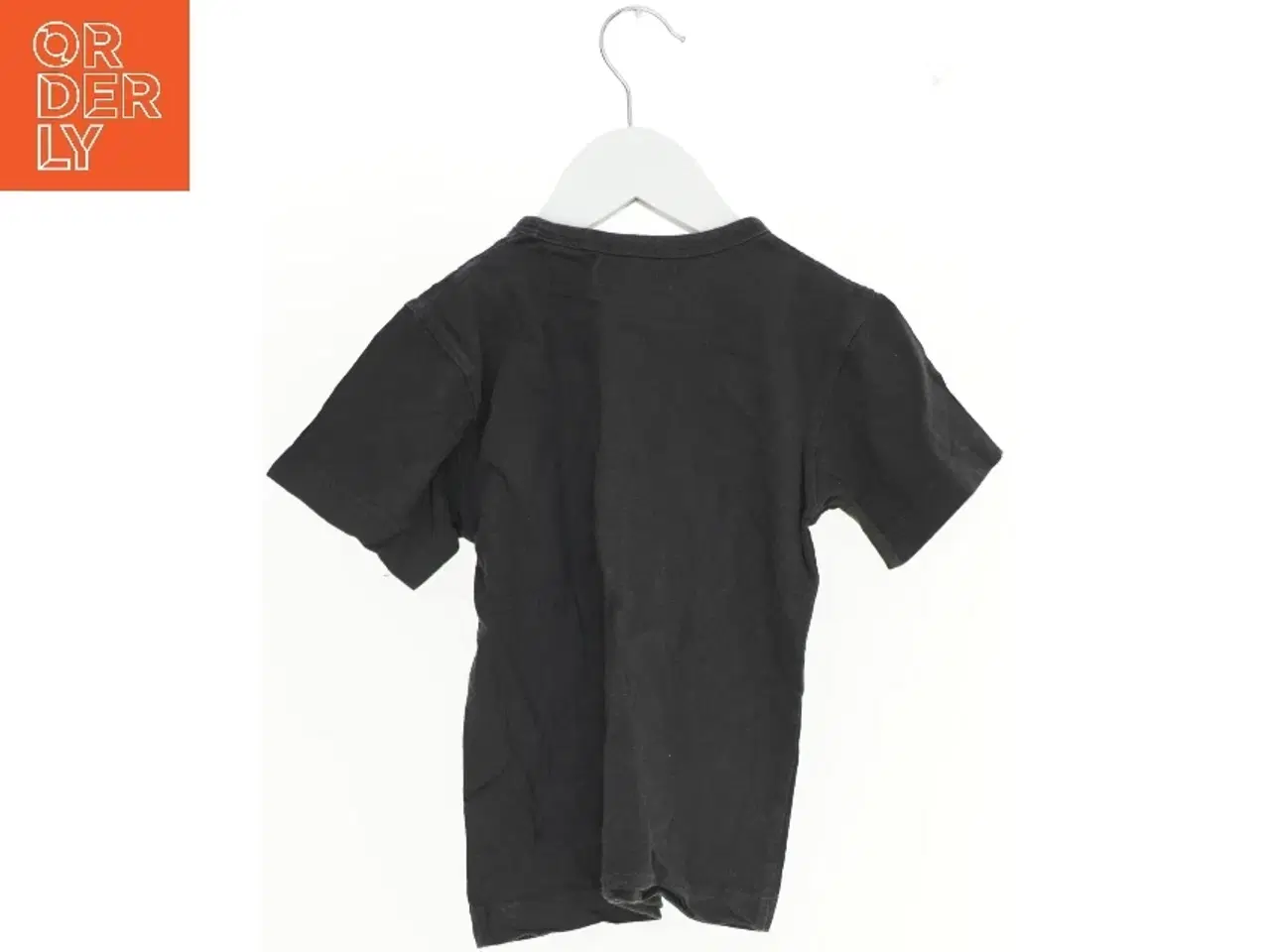 Billede 2 - T-shirt med racertryk fra Entry (str. 104)