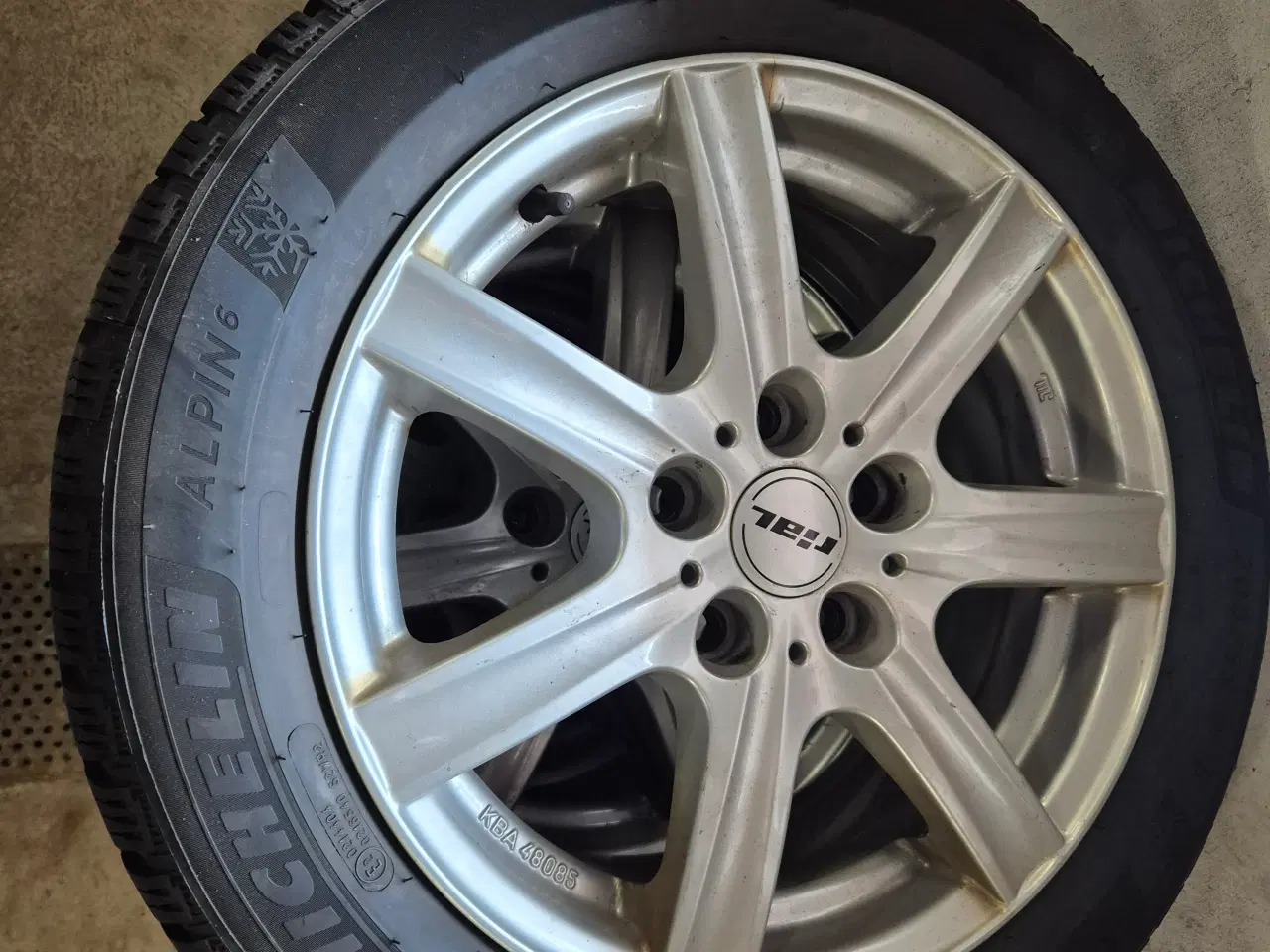 Billede 2 - Michelin Alpin 6 - 205/55 R16 Med alufælge