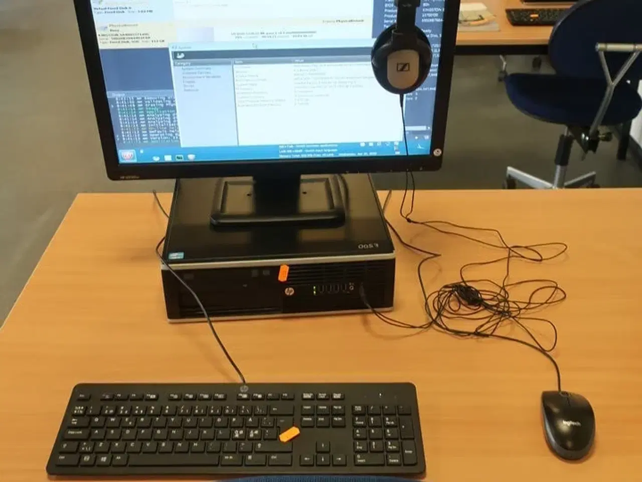 Billede 1 - HP 22" skærm m. tastatur L2208w (PC medfølger ikke)