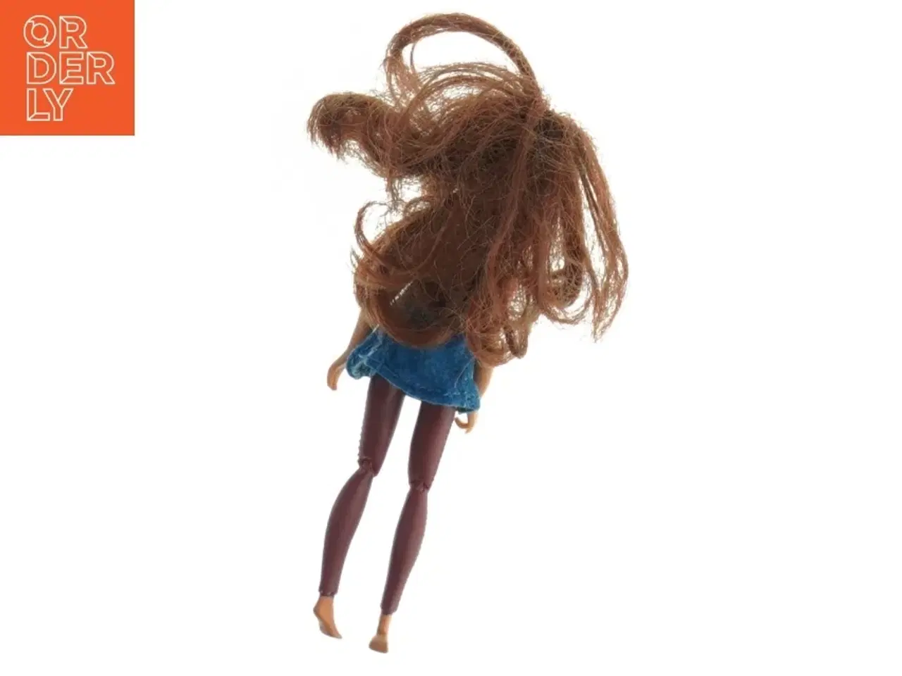 Billede 2 - Dukke med tøj (str. 13 cm)