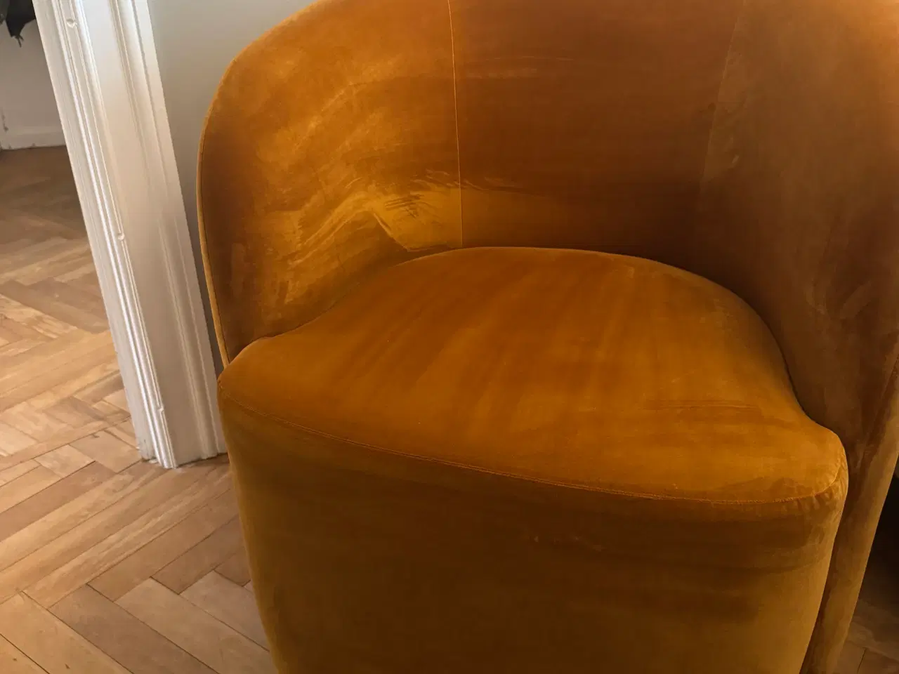 Billede 1 - Sofacompany lænestol i velour. 