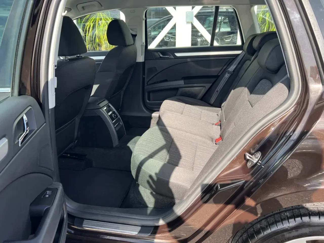 Billede 7 - Skoda Superb 2,0 TDi 140 Elegance Combi DSG