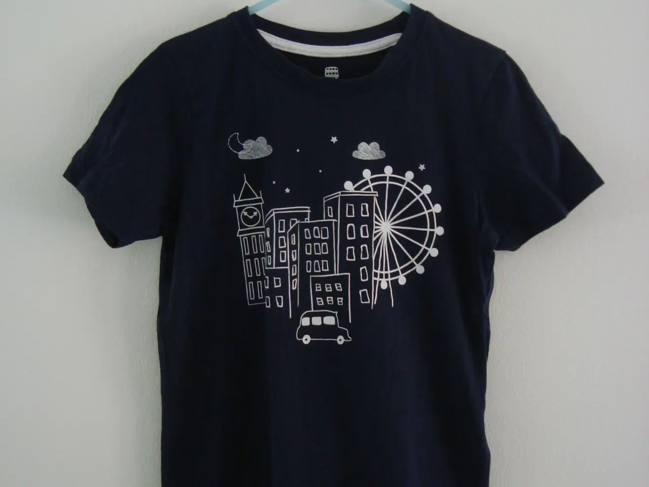 Billede 1 - T-Shirt - Str. 110/116