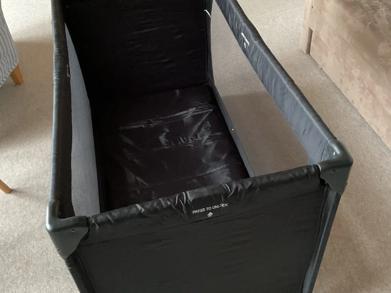 Billede 1 - Solid weekendseng med madras