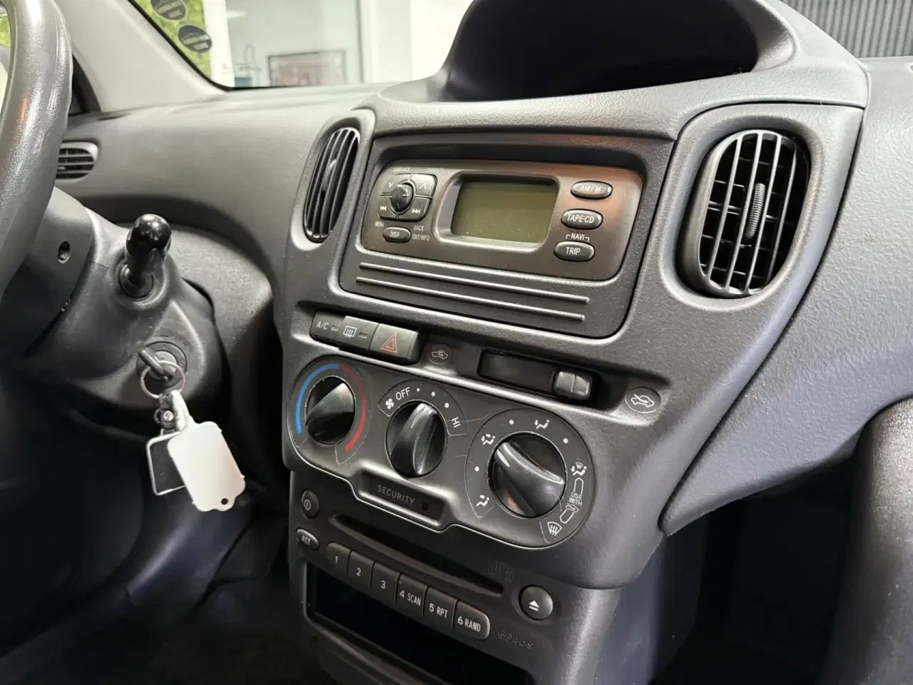 Billede 7 - Toyota Yaris Verso 1,3 Linea Sol 86HK