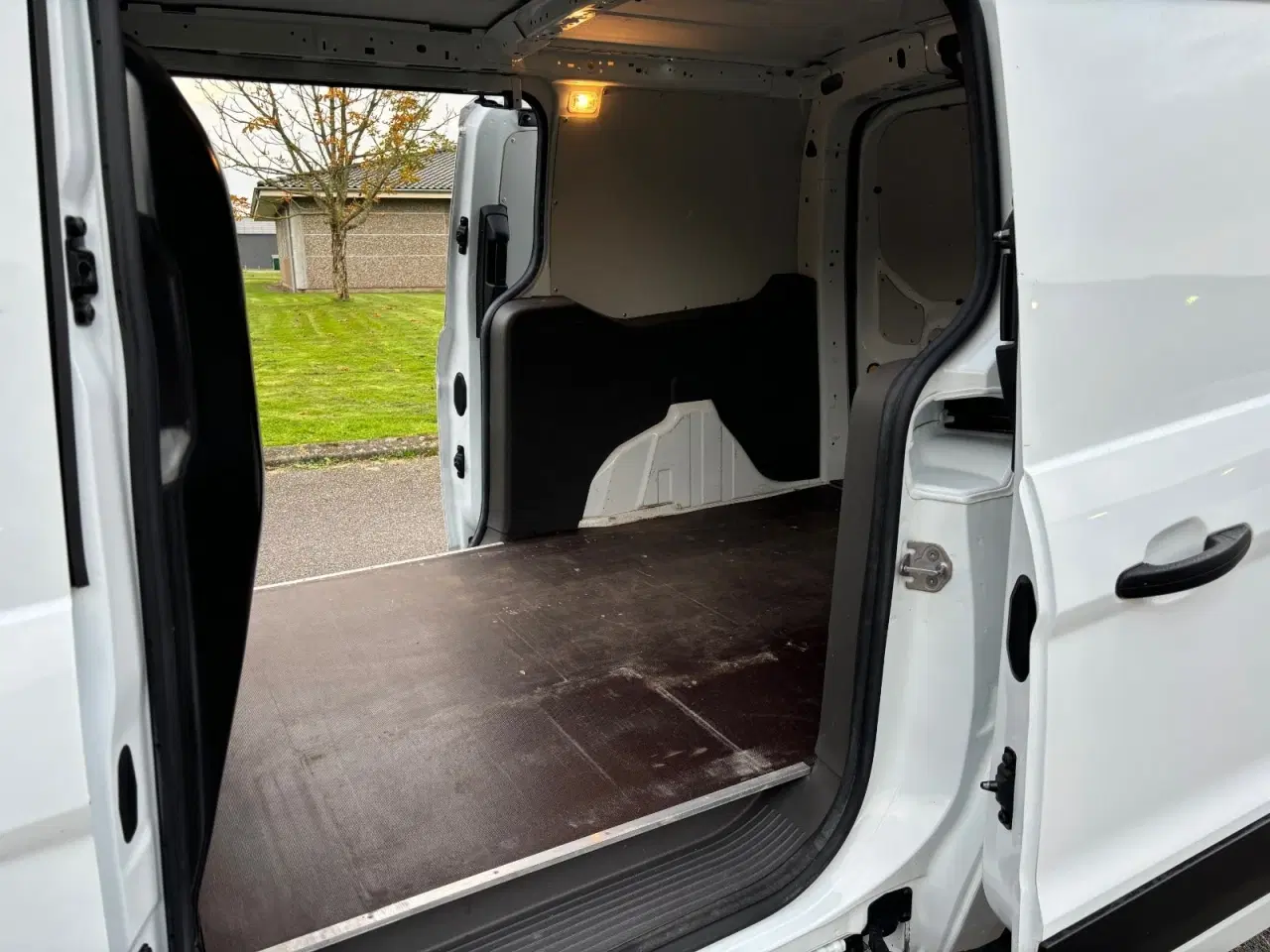 Billede 10 - Ford Transit Connect 1,0 SCTi 100 Trend lang