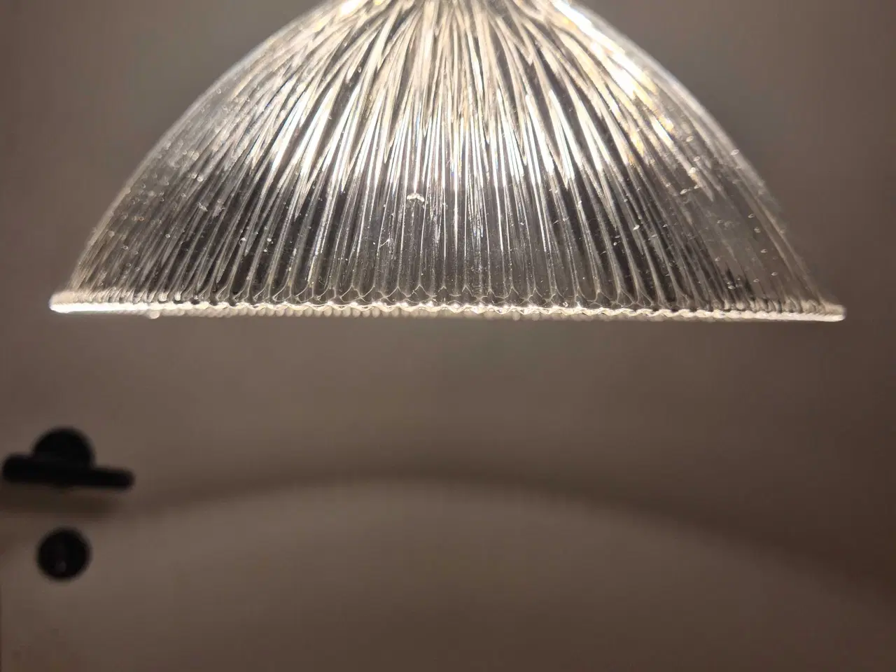 Billede 8 - Fed glaslampe med top i teak