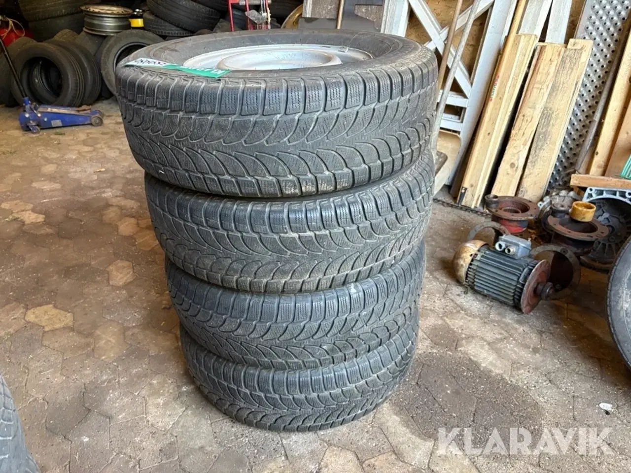 Billede 2 - Dæk på stålfælge Bridgestone Blizzak 4 stk