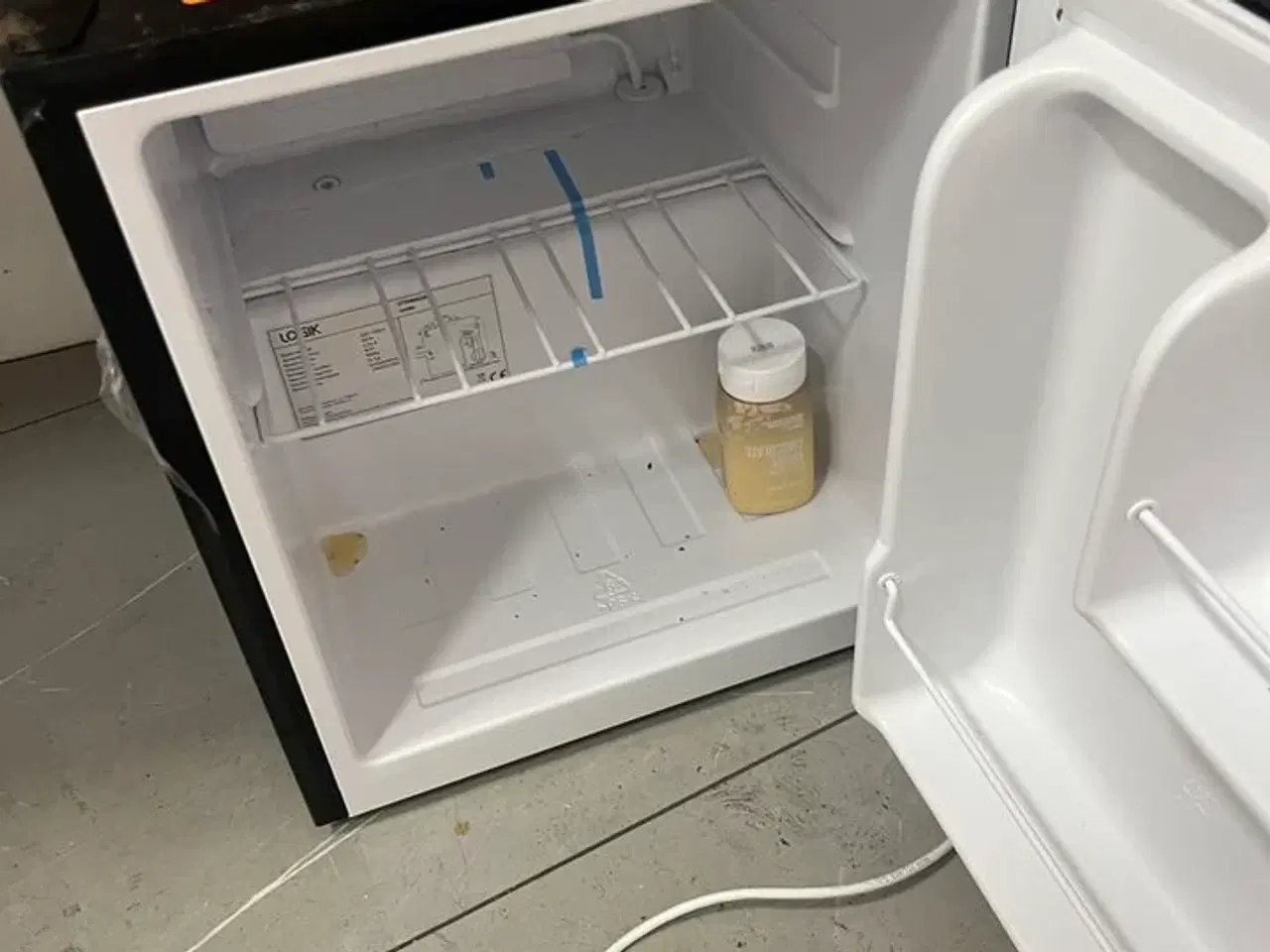 Billede 1 - Køleskab LOGIK LTTR40B23E
