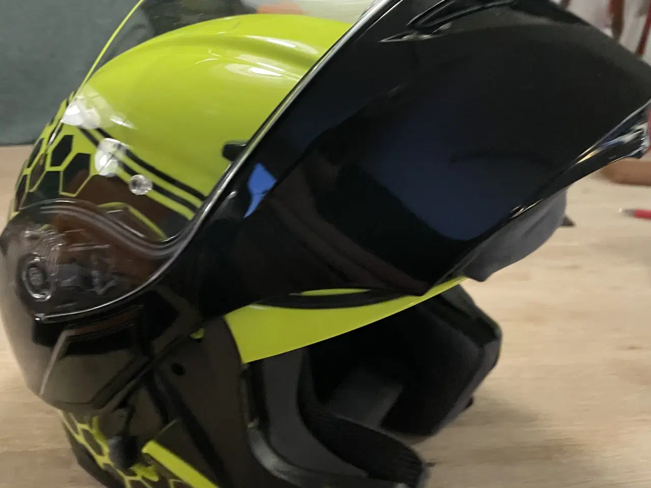 Billede 2 - Agv styrthjelm s brugt 5 gange er som ny