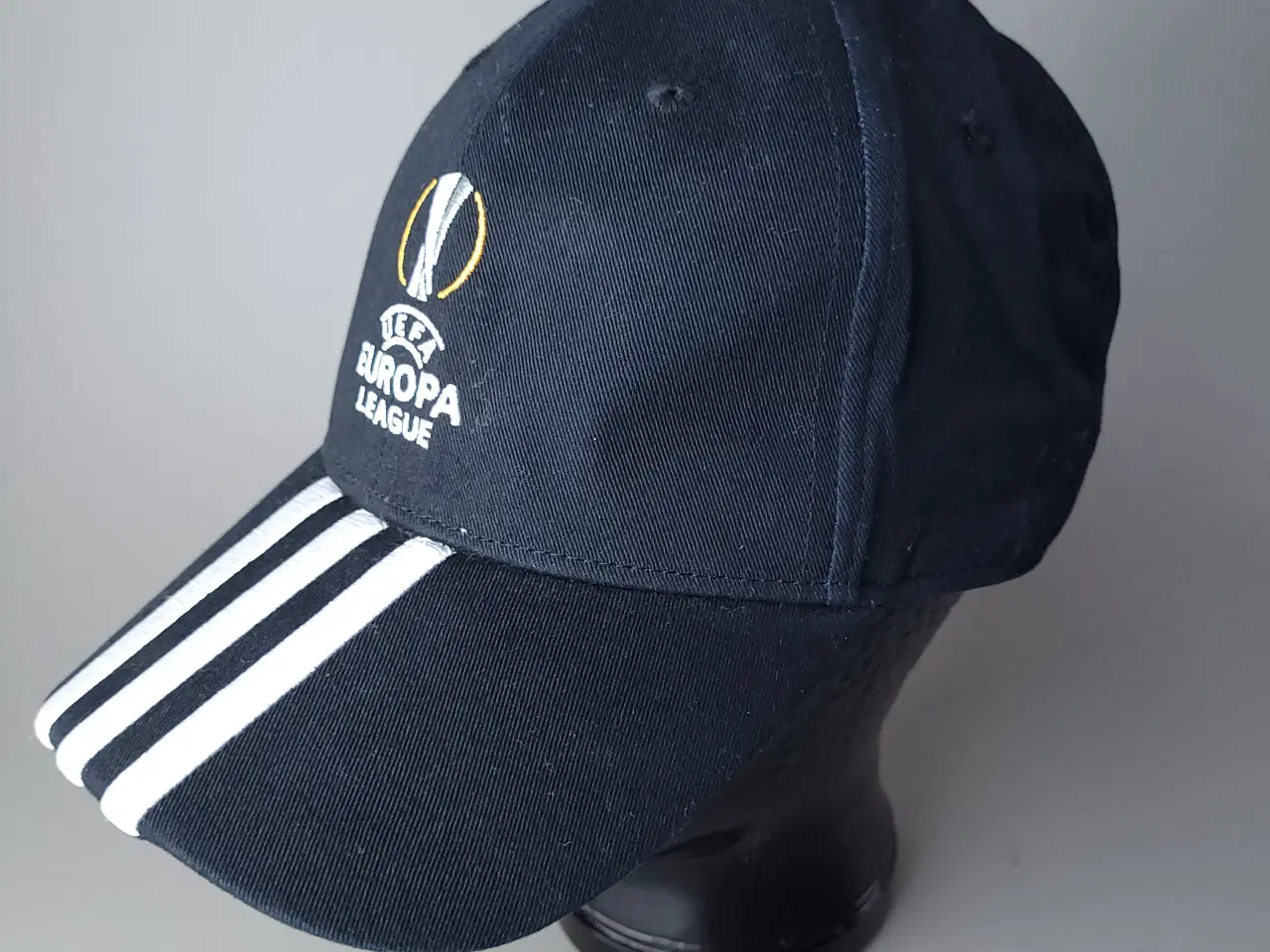 Billede 2 - ⭐️· Original Adidas UEFA Europa League Kasket 