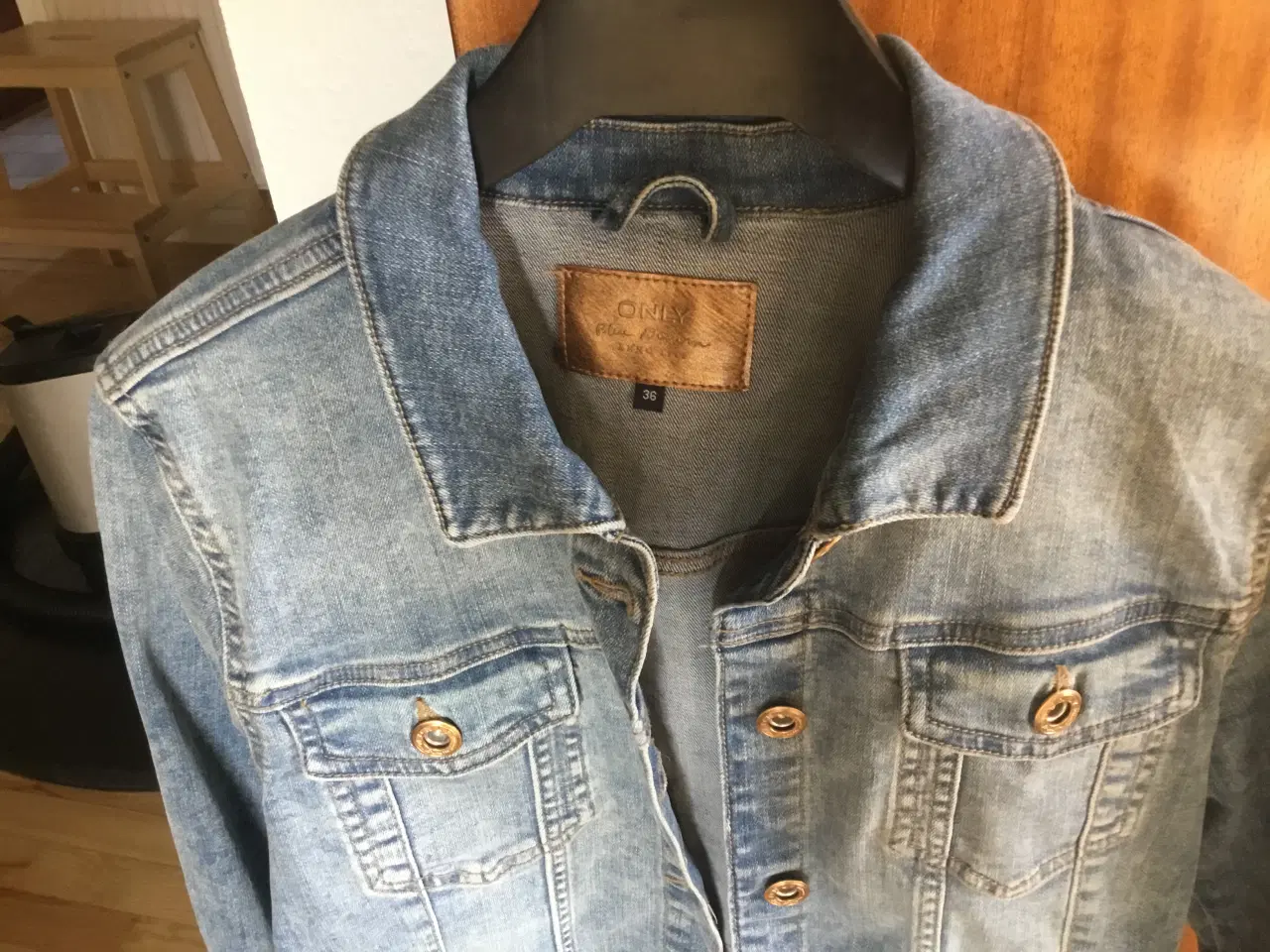 Billede 3 - Cowboyjakke med flæse