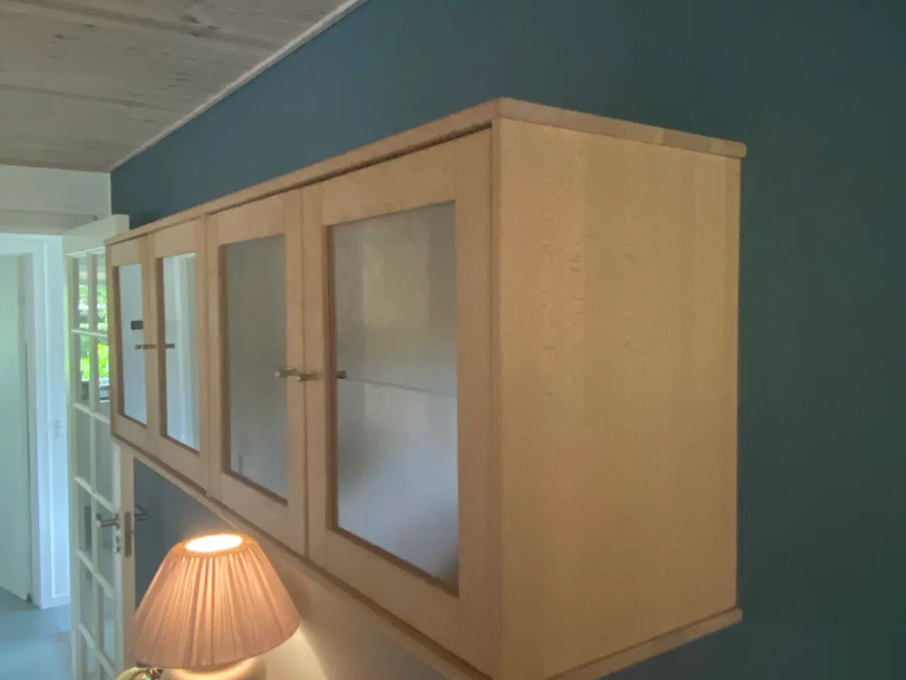 Billede 3 - Vitrineskab - massiv vasket bøg