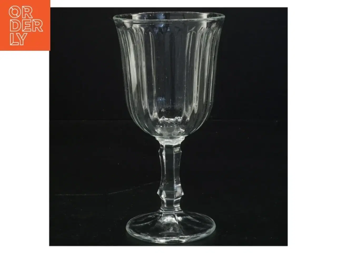 Billede 1 - Glas (str. 15 og en halv cm x 8 cm)