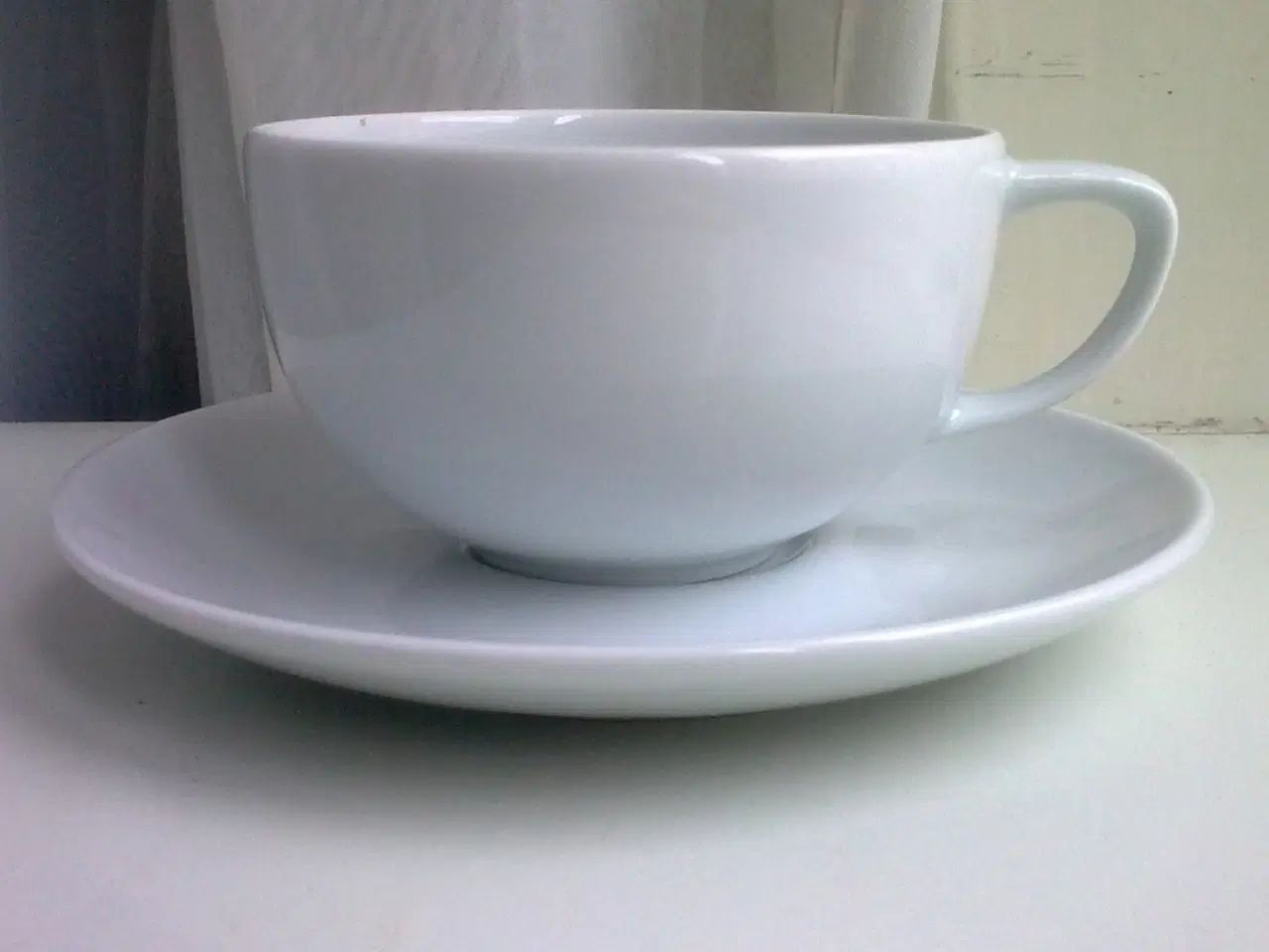 Billede 18 - Royal Copenhagen HVID space fad 1980rne