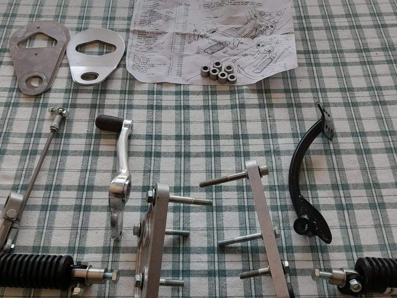 Billede 5 - Triumph dele T 140.