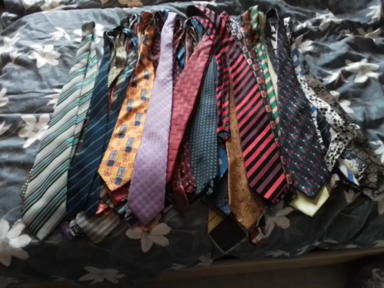 Billede 1 - Slipse samling 