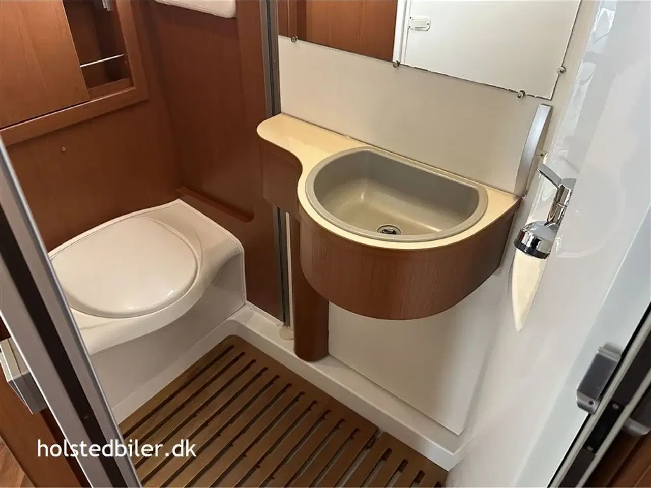 Billede 13 - 2011 - Hymer Hymermobil 544   VILD velholdt - 8 siddepladser - meget udstyr.