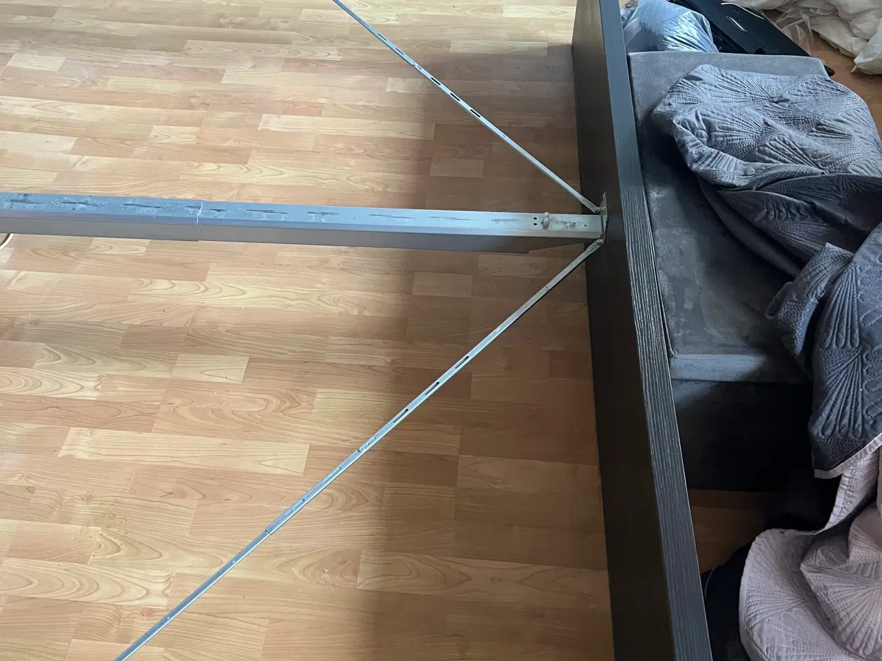 Billede 5 - Malm sengestel med opbevaring sort