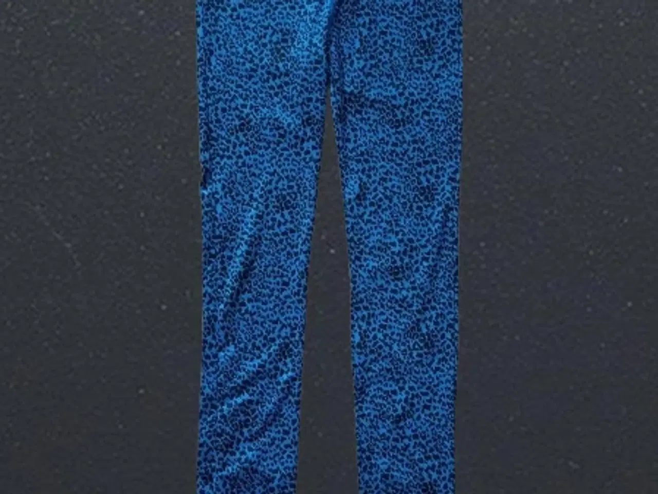 Billede 1 - Leopardblå bukser str. 170-176