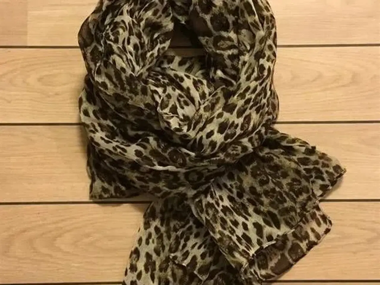 Billede 1 - Flot leopard tørklæde