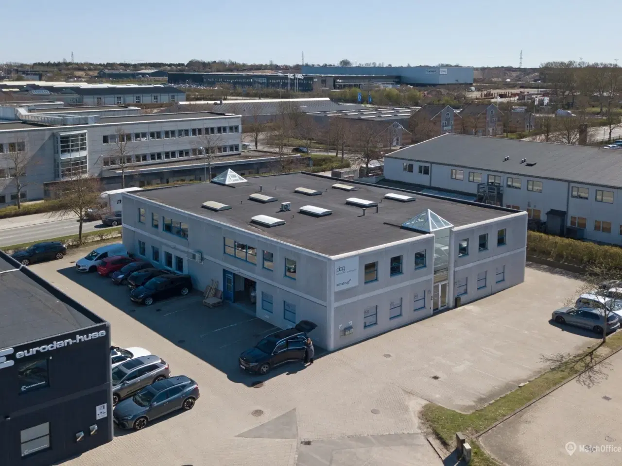 Billede 2 - Flot lejemål der kombinerer moderne faciliteter med en yderst praktisk beliggenhed