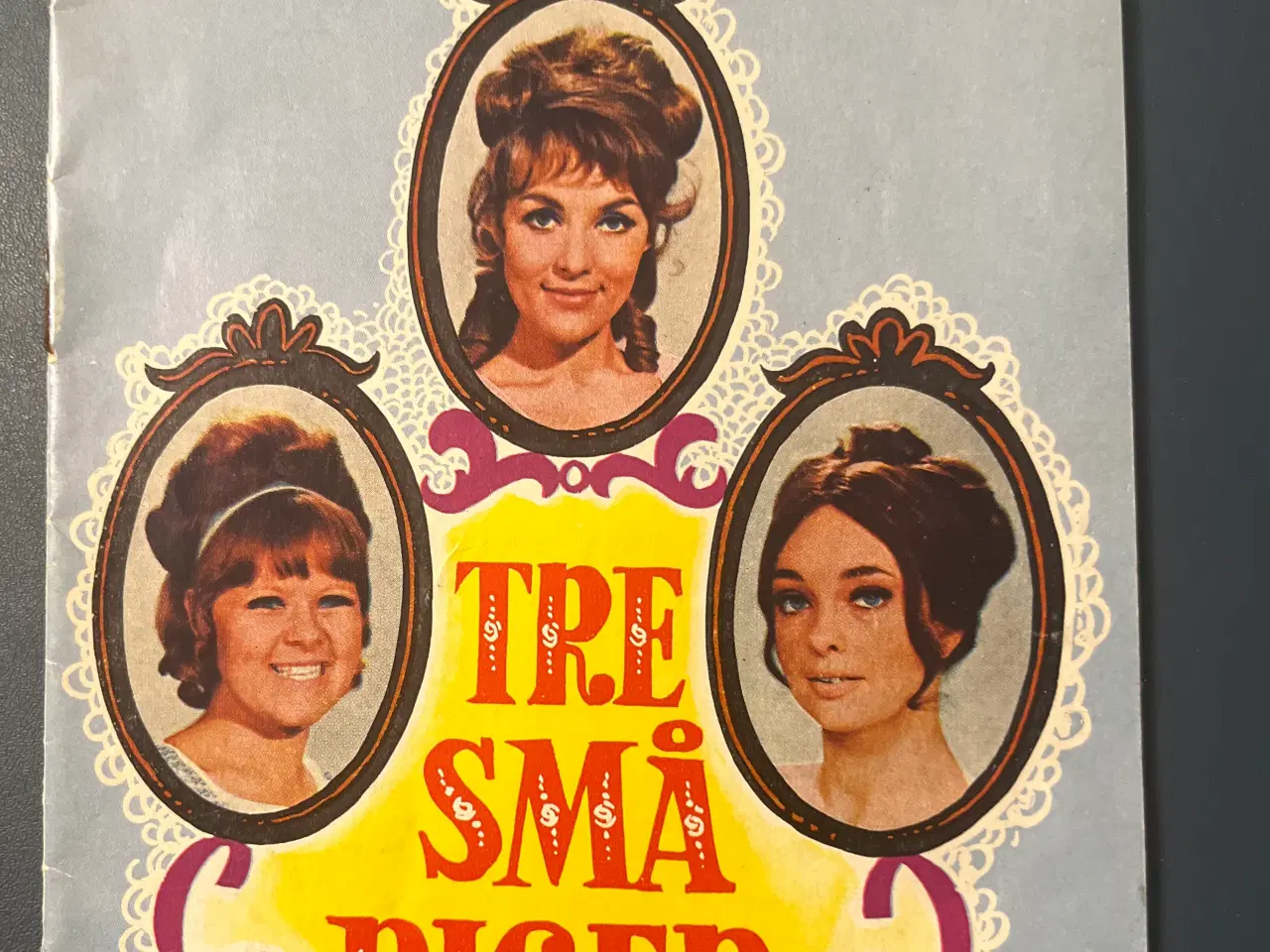 Billede 1 - Tre små piger