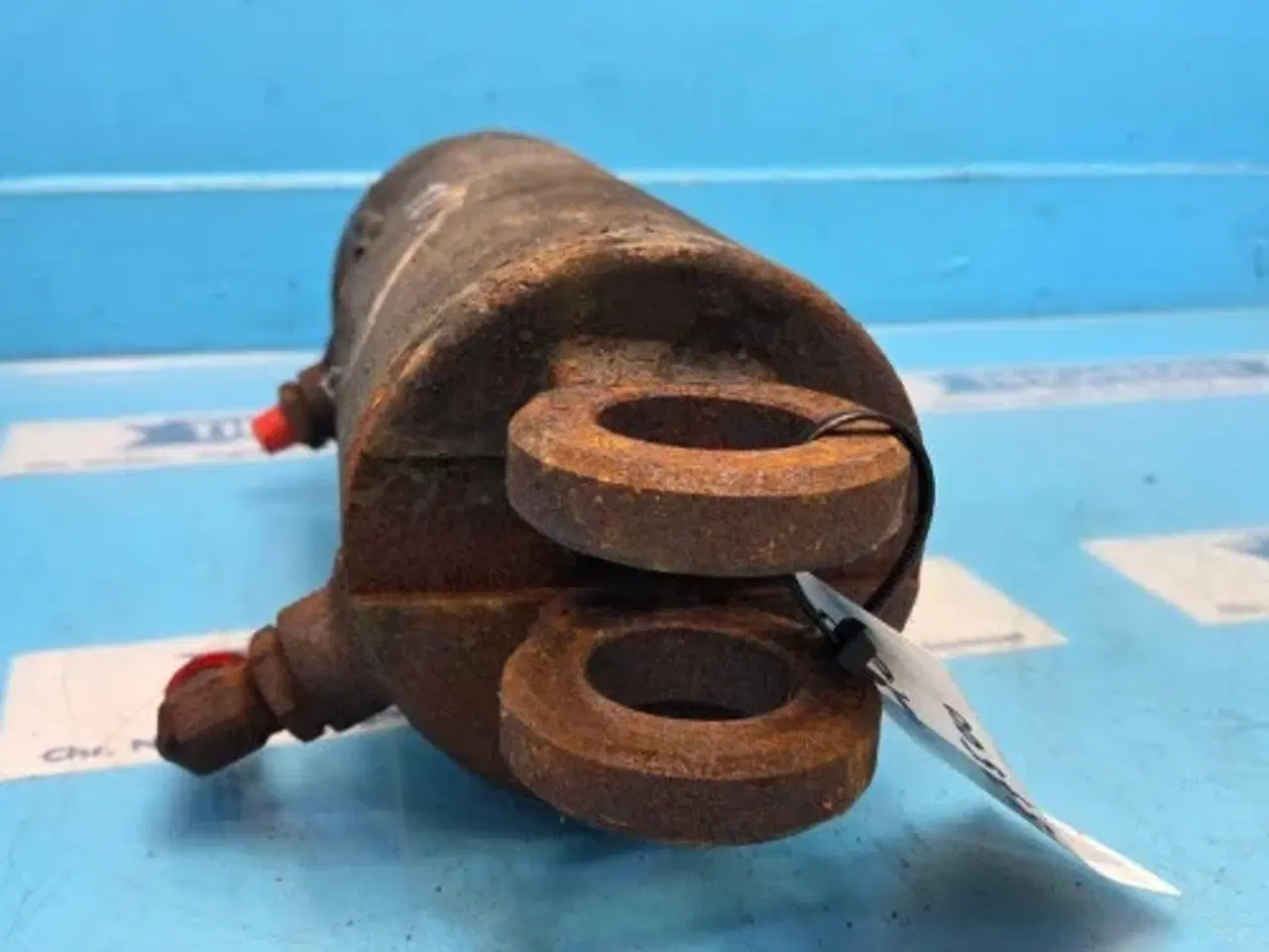 Billede 4 - Valtra T213 Liftcylinder R.  V37787500