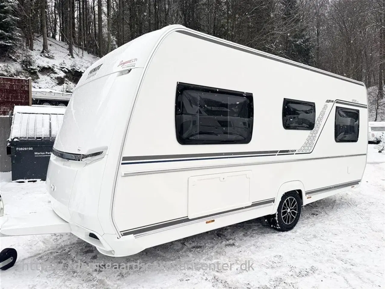 Billede 4 - 2026 - Fendt Apero 495 SFB   Franskseng-Gulvtemp.-Fluenetdør-3 udstyrspk.