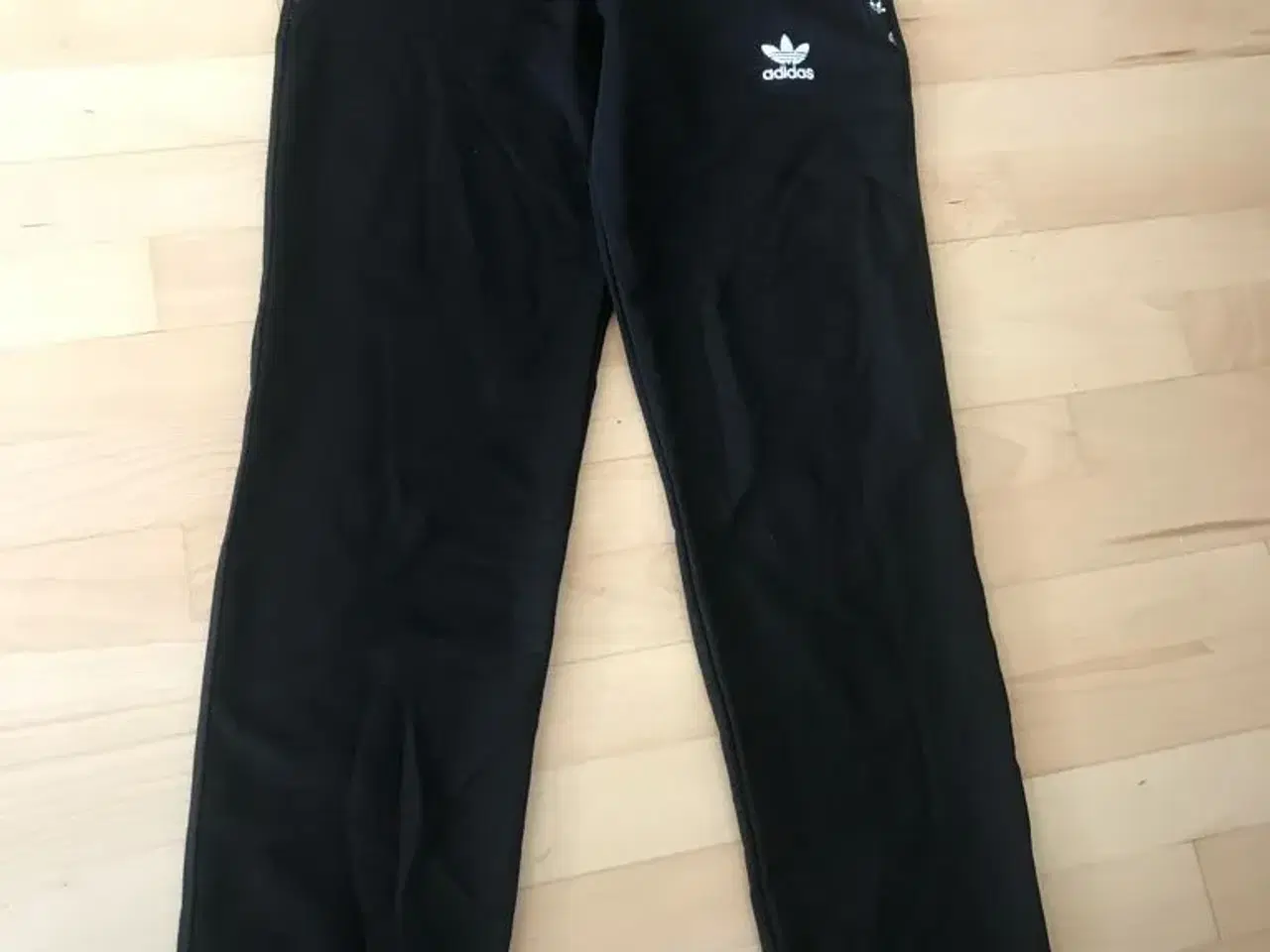 Billede 3 - Adidas bukser det M/L