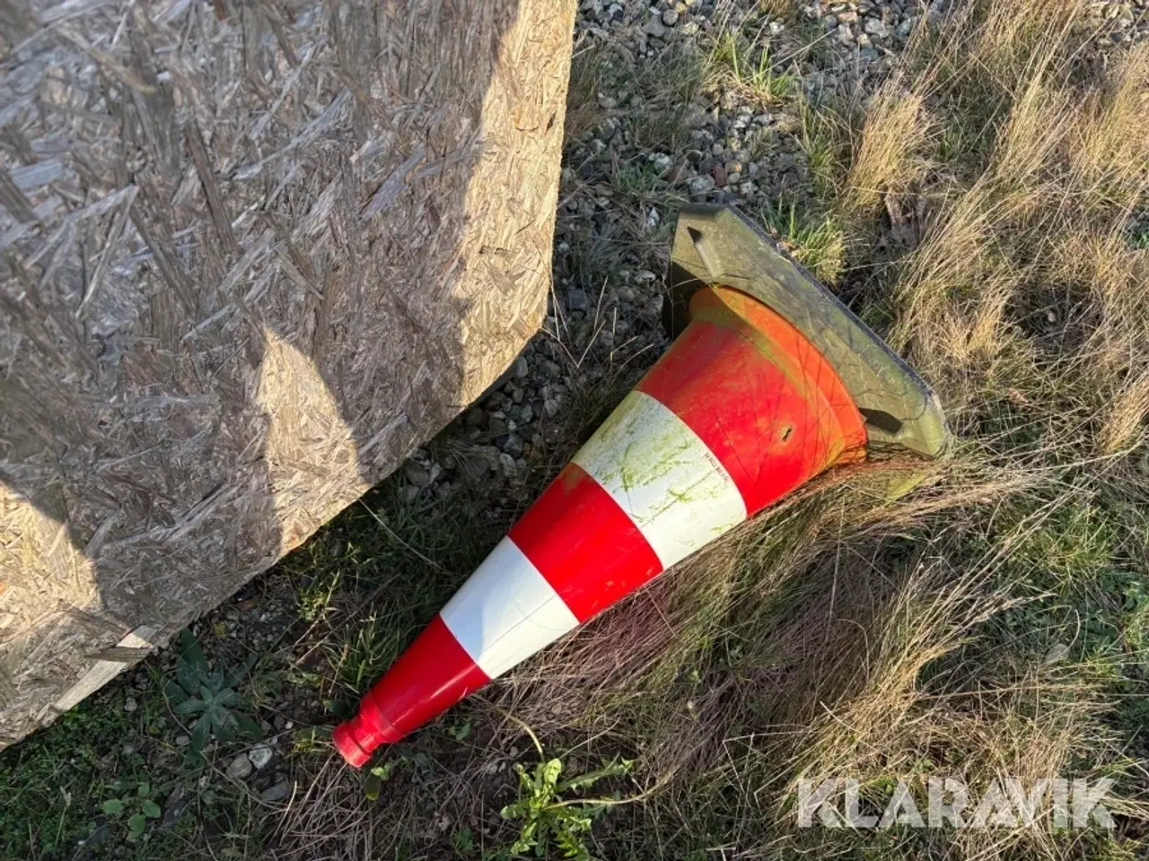 Billede 3 - Diverse skilte og afskærmning