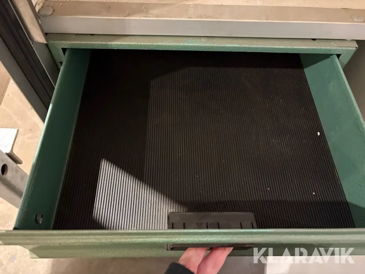 Billede 11 - Arbejds skab med bord Hymaco Cranes