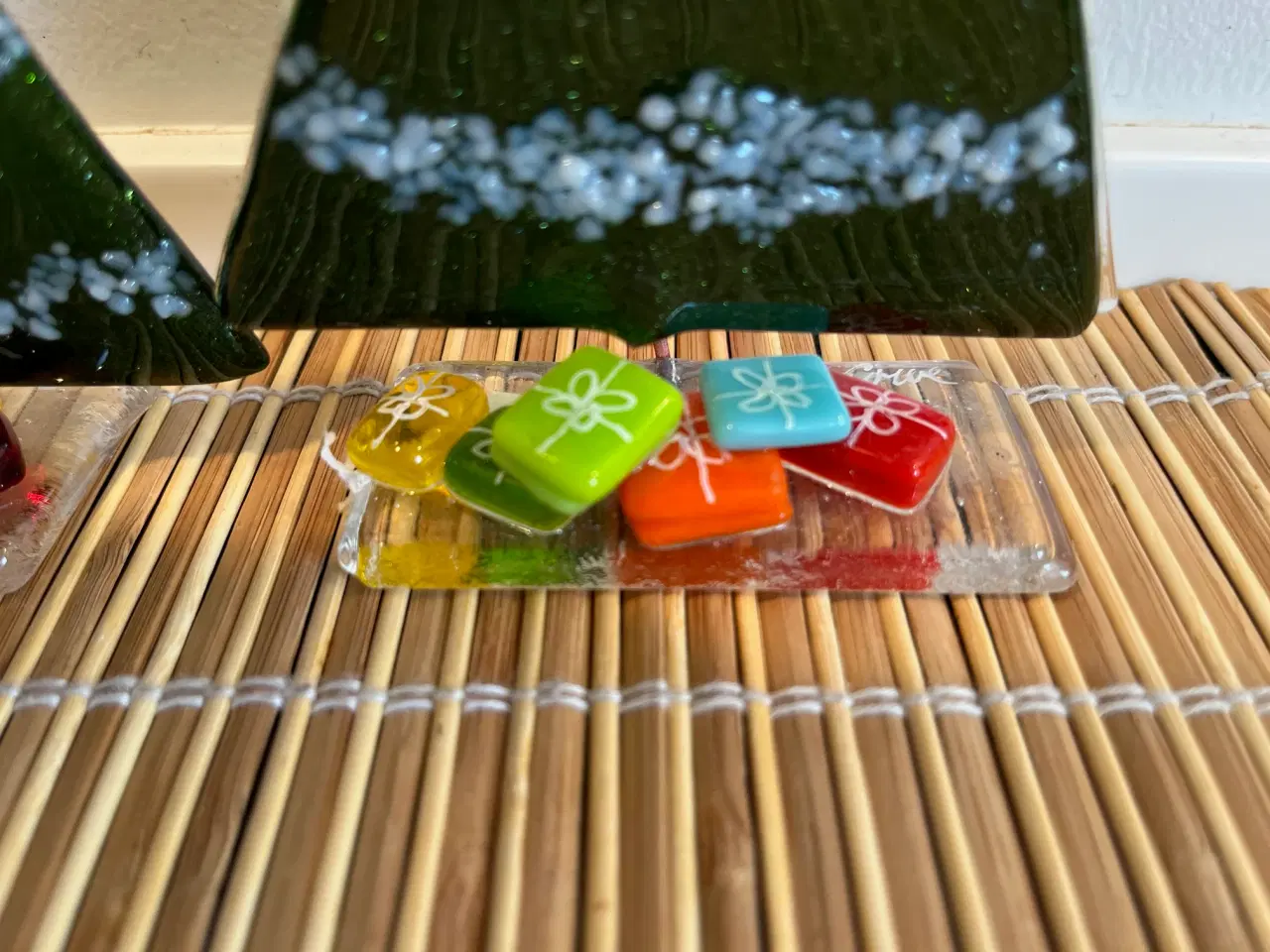 Billede 4 - Unikke Håndlavede Juletræer Glaskunst m. pakker